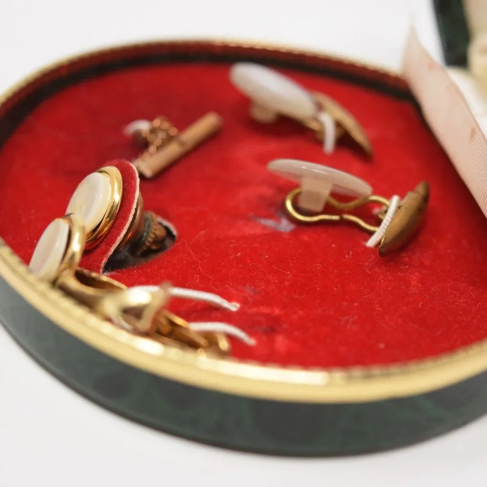 VTG 18 KT Gold Plated Mother of Pearl Cuff Links Money Clip Tie Tack Clasp Set